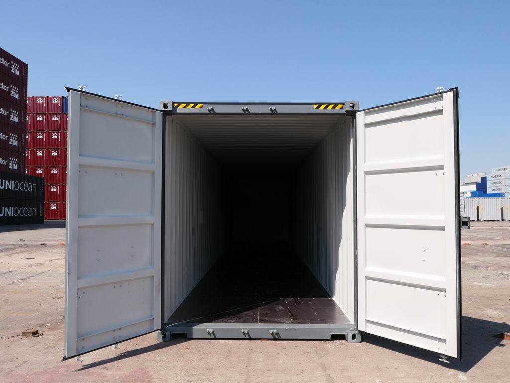 40' High Cube Container Interior