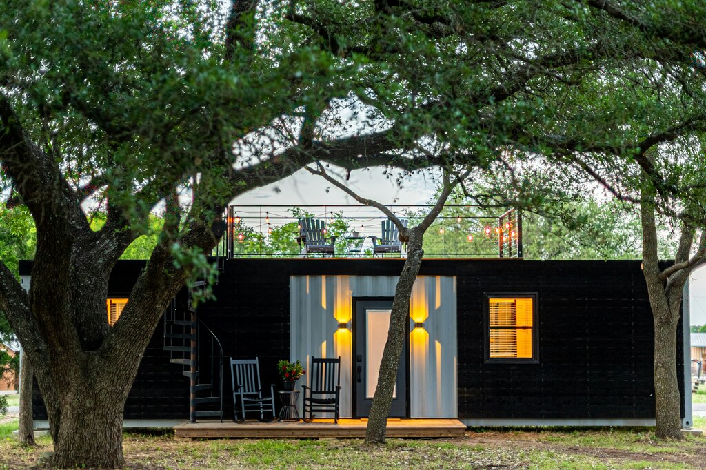 A steel container house