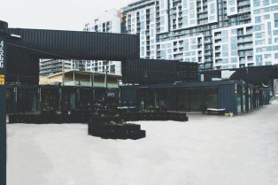 Tampa shipping container restaurant